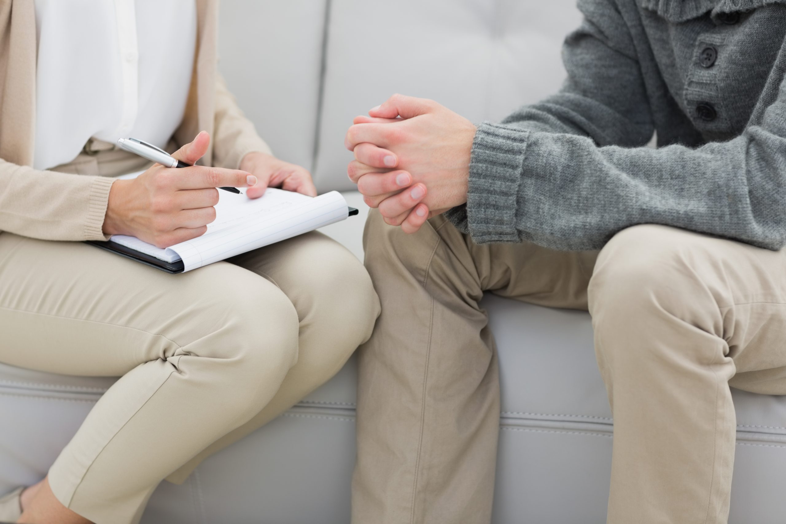 Read more about the article Pierwszy krok do zmiany – konsultacja czy terapia?